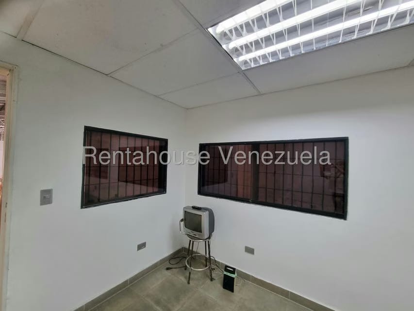 Comercial (Galpon - Deposito) en Venta en La Yaguara, Distrito Metropolitano - 26