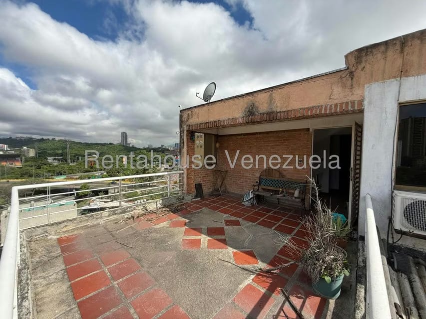 Apartamento (Duplex) en Venta en La Florida, Distrito Metropolitano - 22