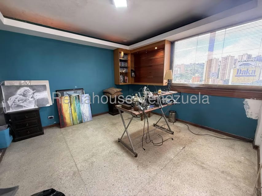 Apartamento (Duplex) en Venta en La Florida, Distrito Metropolitano - 27