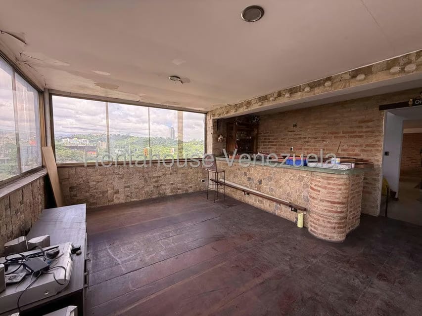 Apartamento (Duplex) en Venta en La Florida, Distrito Metropolitano - 9