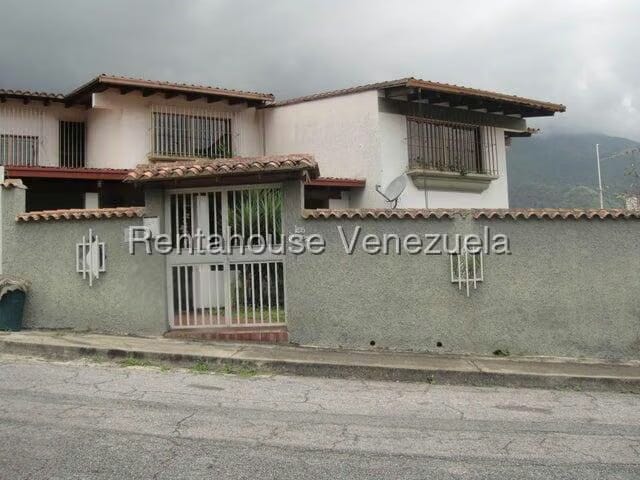 Casa (1 Nivel) en Venta en Miranda, Distrito Metropolitano - 2