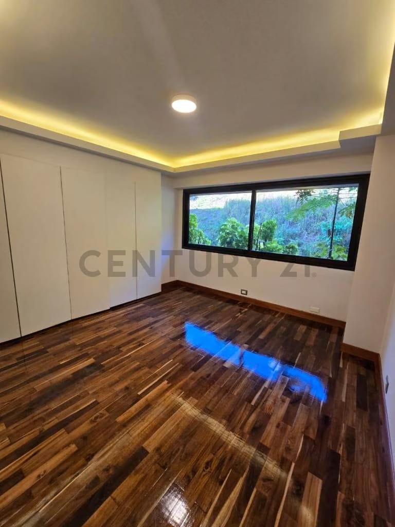 En Venta Apartamento en Altamira Norte - 6