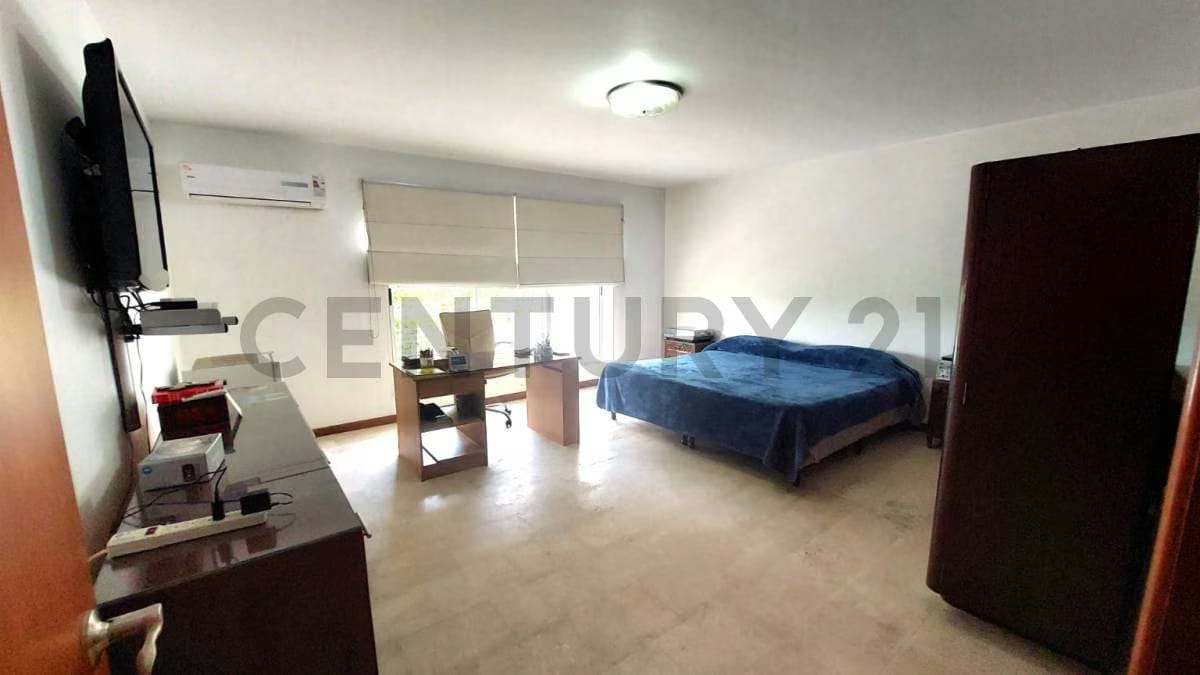 Hermosa Casa en Venta en Lomas del Club Hípico - 7