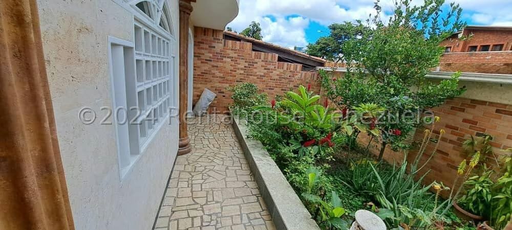 Casa (Multipes Niveles) en Venta en Colinas de Vista Alegre, Distrito Metropolitano - 104