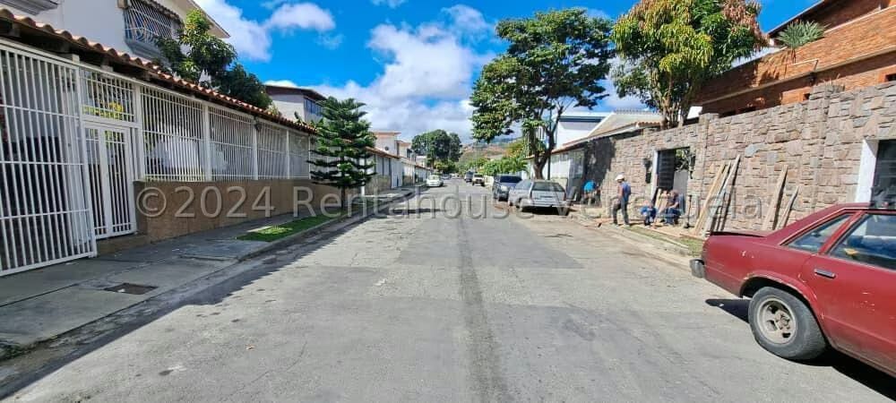 Casa (Multipes Niveles) en Venta en Colinas de Vista Alegre, Distrito Metropolitano - 105