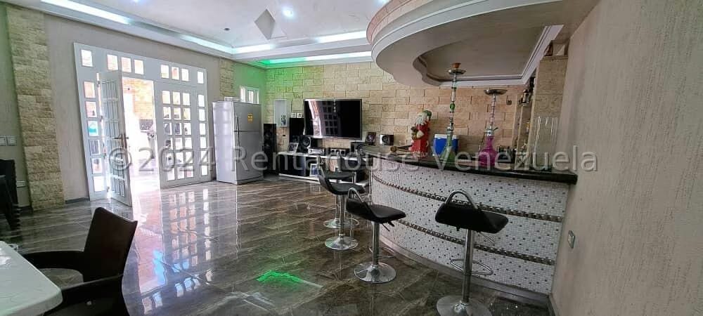 Casa (Multipes Niveles) en Venta en Colinas de Vista Alegre, Distrito Metropolitano - 28