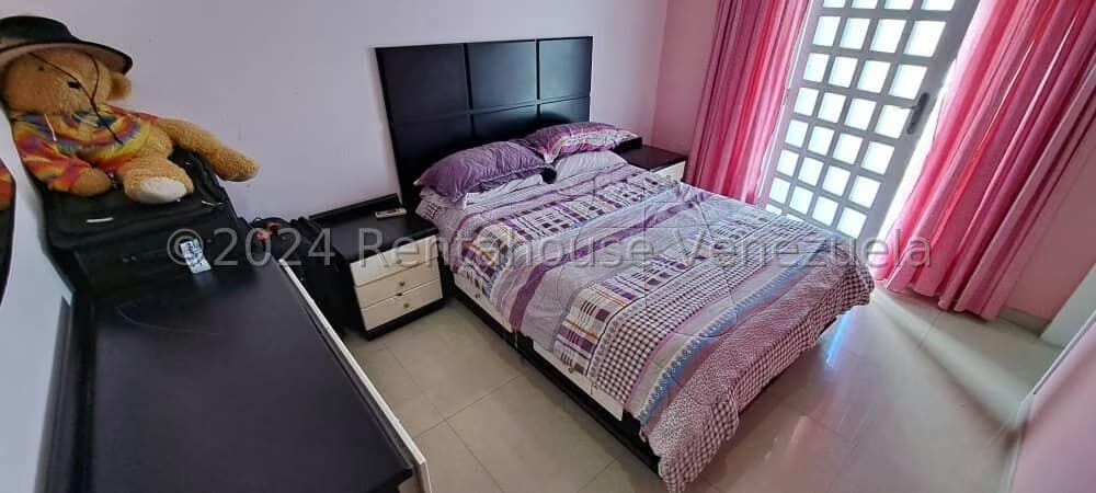 Casa (Multipes Niveles) en Venta en Colinas de Vista Alegre, Distrito Metropolitano - 66