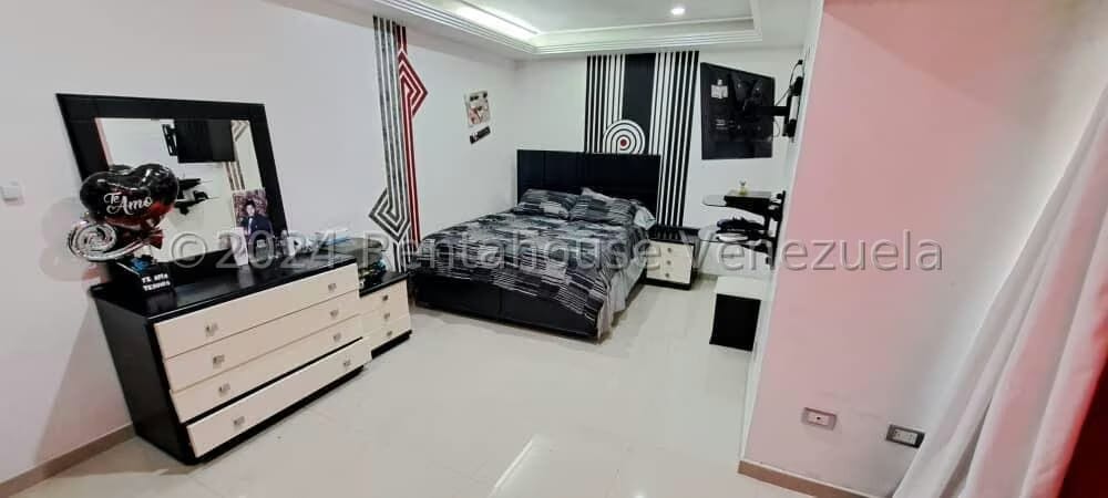 Casa (Multipes Niveles) en Venta en Colinas de Vista Alegre, Distrito Metropolitano - 72