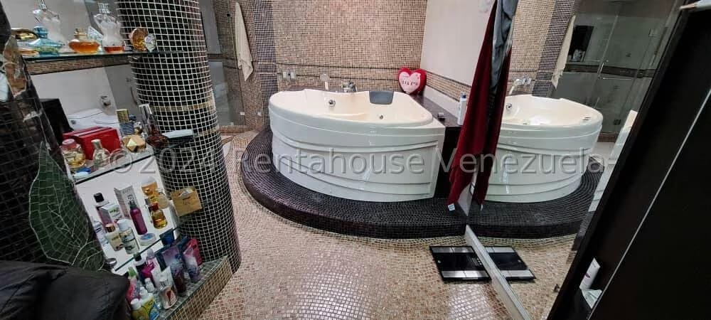 Casa (Multipes Niveles) en Venta en Colinas de Vista Alegre, Distrito Metropolitano - 84