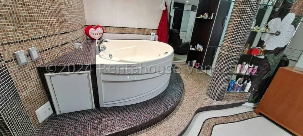 Casa (Multipes Niveles) en Venta en Colinas de Vista Alegre, Distrito Metropolitano - 86