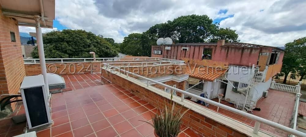 Casa (Multipes Niveles) en Venta en Colinas de Vista Alegre, Distrito Metropolitano - 95