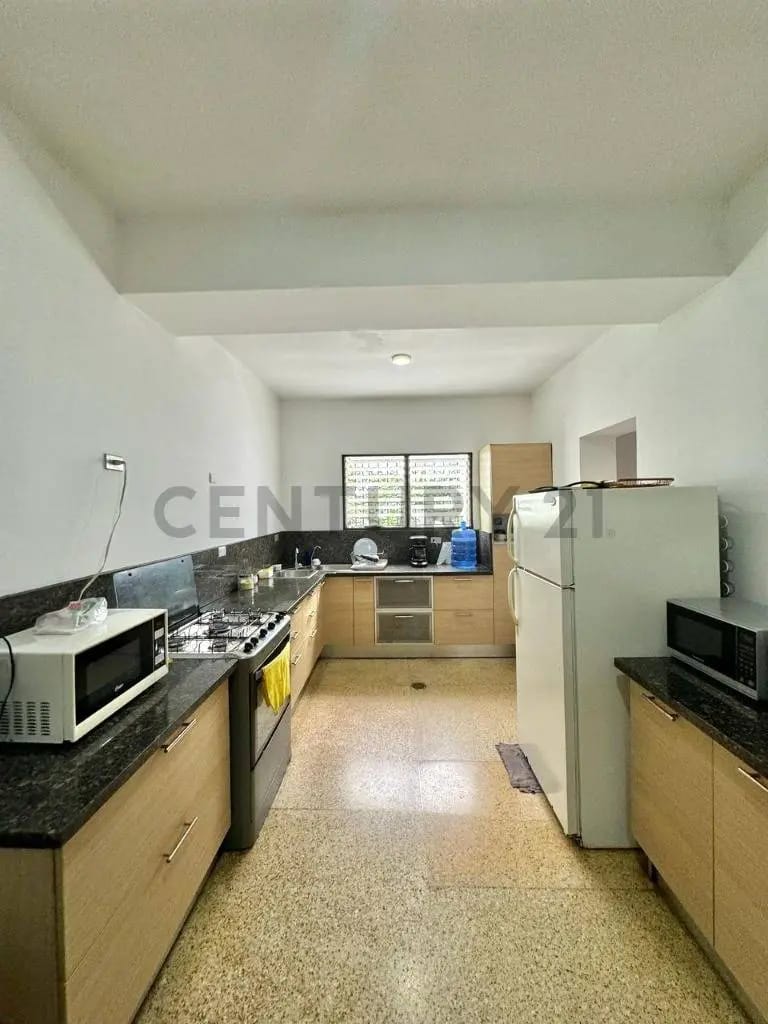 CASA EN VENTA Y ALQUILER EN ALTAMIRA - 8