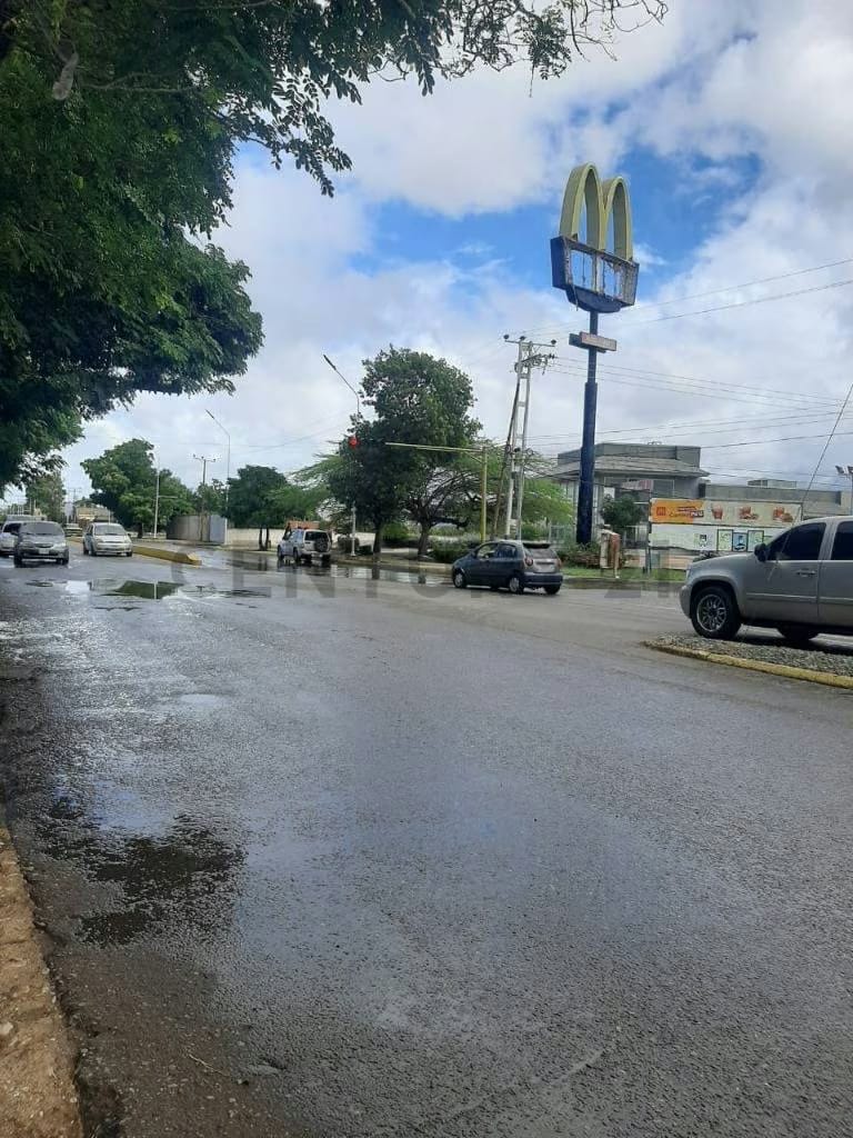 Parcela terreno avenida independencia, zona comecial alta revalorizacion. Coro - 2