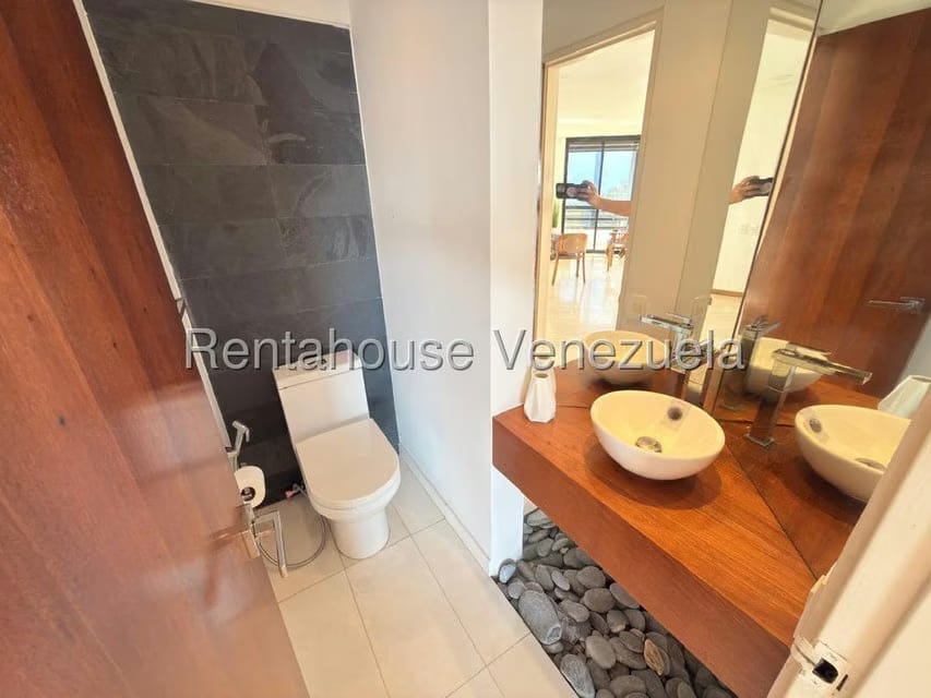 Apartamento (1 Nivel) en Venta en Los Naranjos del Cafetal, Distrito Metropolitano - 20