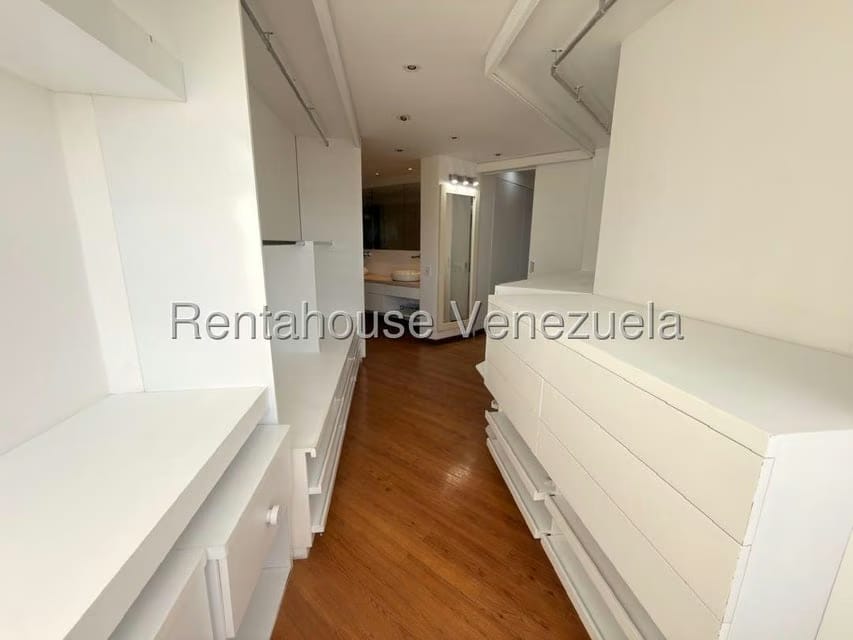 Apartamento (1 Nivel) en Venta en Los Naranjos del Cafetal, Distrito Metropolitano - 28