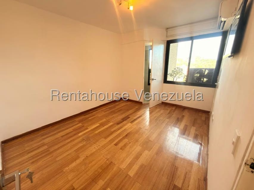 Apartamento (1 Nivel) en Venta en Los Naranjos del Cafetal, Distrito Metropolitano - 36