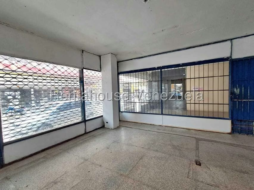 Comercial (Local Comercial) en Alquiler en Parroquia San Blas, Carabobo - 12