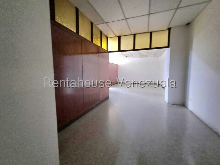 Comercial (Local Comercial) en Alquiler en Parroquia San Blas, Carabobo - 29