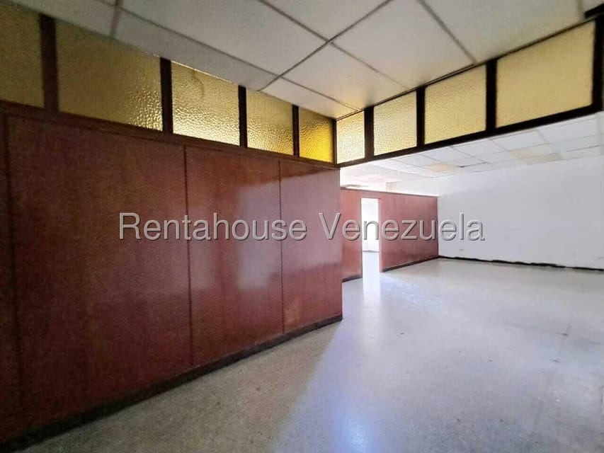 Comercial (Local Comercial) en Alquiler en Parroquia San Blas, Carabobo - 30