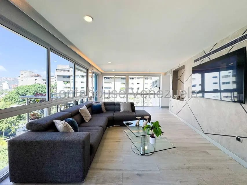 Apartamento (1 Nivel) en Alquiler en Las Mesetas de Santa Rosa de Lima, Distrito Metropolitano - 11