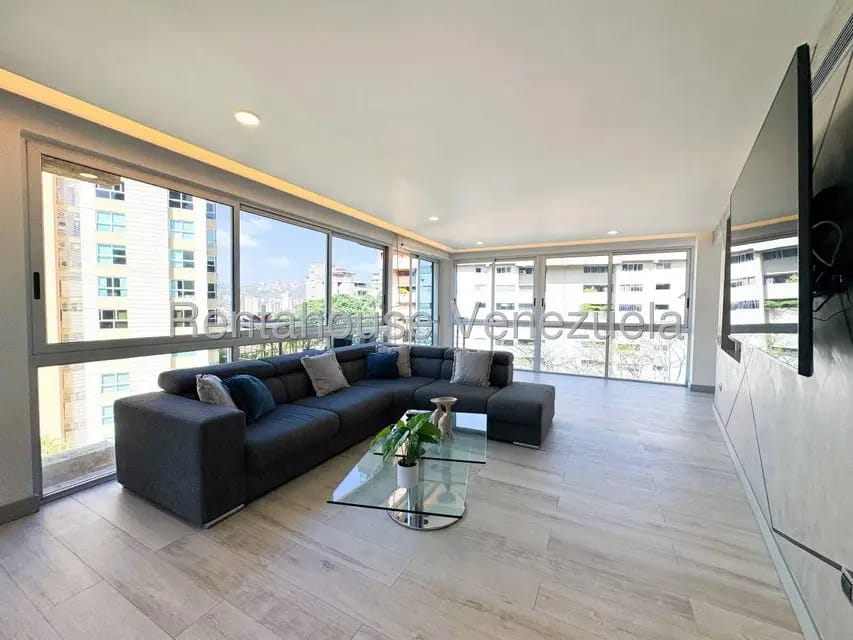 Apartamento (1 Nivel) en Alquiler en Las Mesetas de Santa Rosa de Lima, Distrito Metropolitano - 12