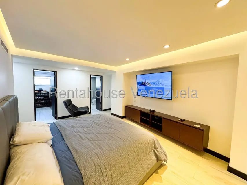 Apartamento (1 Nivel) en Alquiler en Las Mesetas de Santa Rosa de Lima, Distrito Metropolitano - 30