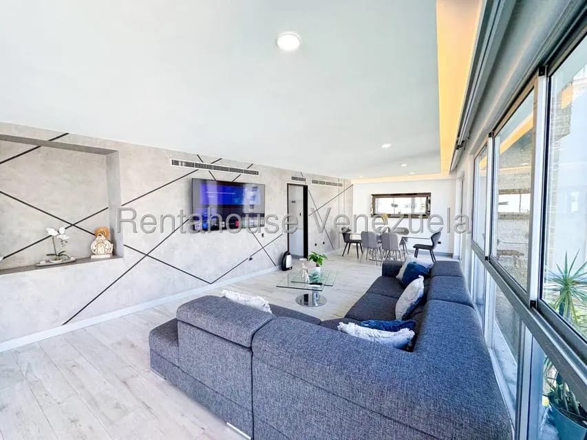 Apartamento (1 Nivel) en Alquiler en Las Mesetas de Santa Rosa de Lima, Distrito Metropolitano - 4