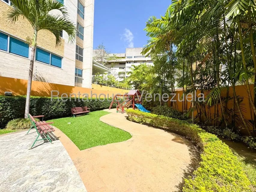 Apartamento (1 Nivel) en Alquiler en Las Mesetas de Santa Rosa de Lima, Distrito Metropolitano - 42