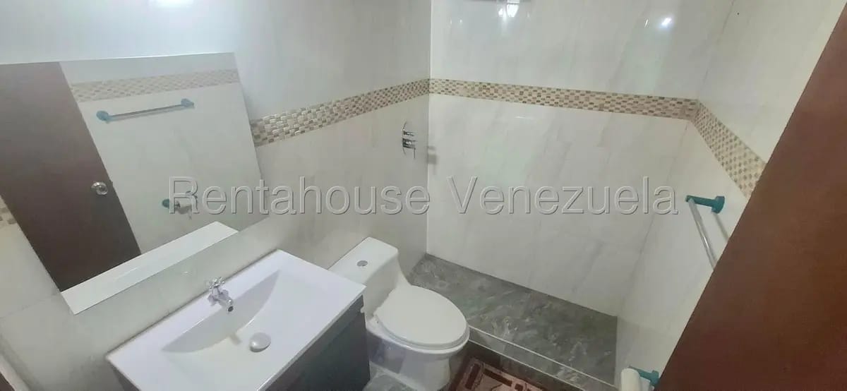 Apartamento (Duplex) en Venta en Nueva Casarapa, Miranda - 28