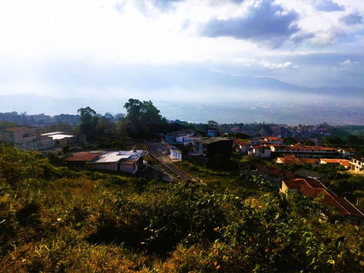 Urbanismo con encanto: terreno disponible para tu proyecto