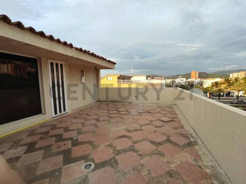 CASA EN ALQUILER EN LECHERIA CR CASAS BOTES C - 13