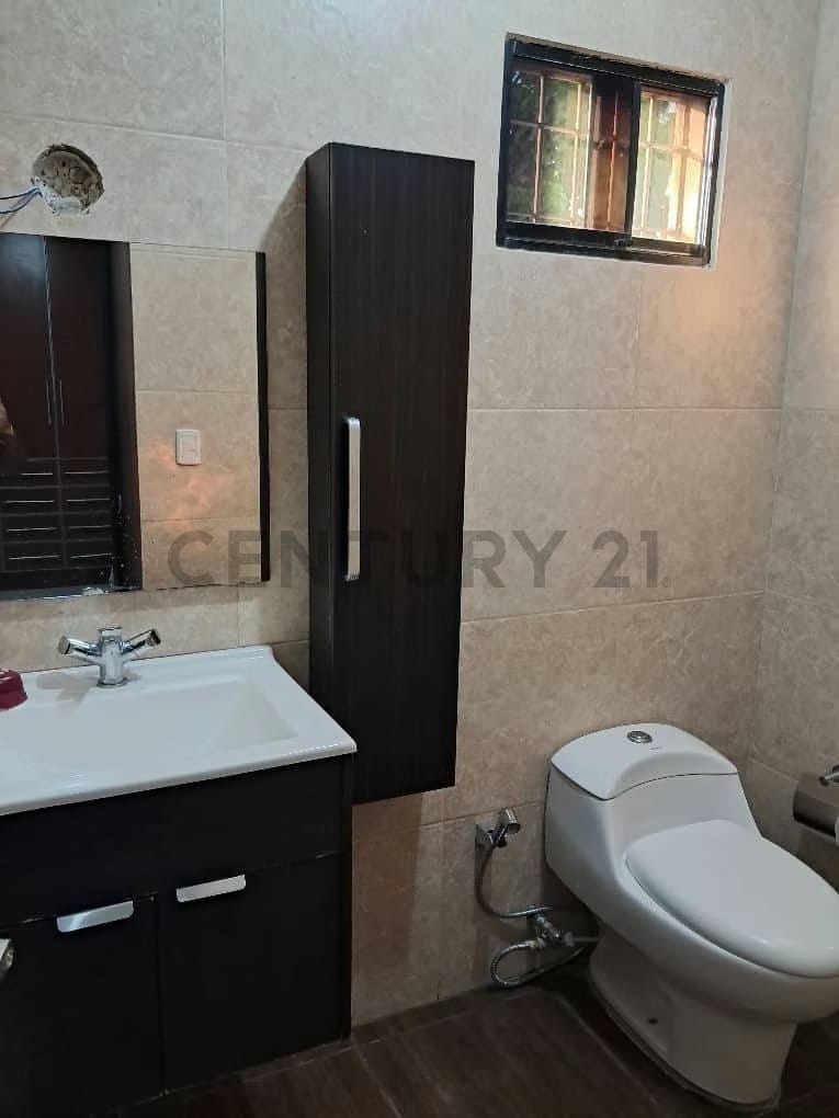 Excelente y moderna propiedad ubicada en el CR. Carmen Isabel. En Anaco. - 9