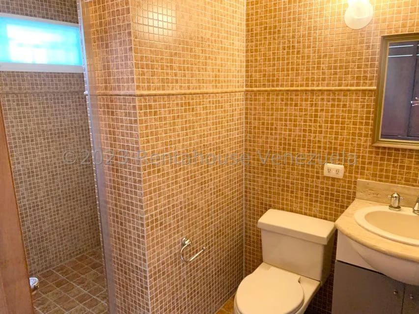 Apartamento (1 Nivel) en Alquiler en Chulavista, Distrito Metropolitano - 11