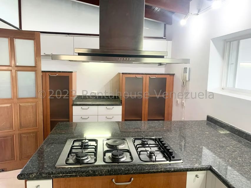 Apartamento (1 Nivel) en Alquiler en Chulavista, Distrito Metropolitano - 12