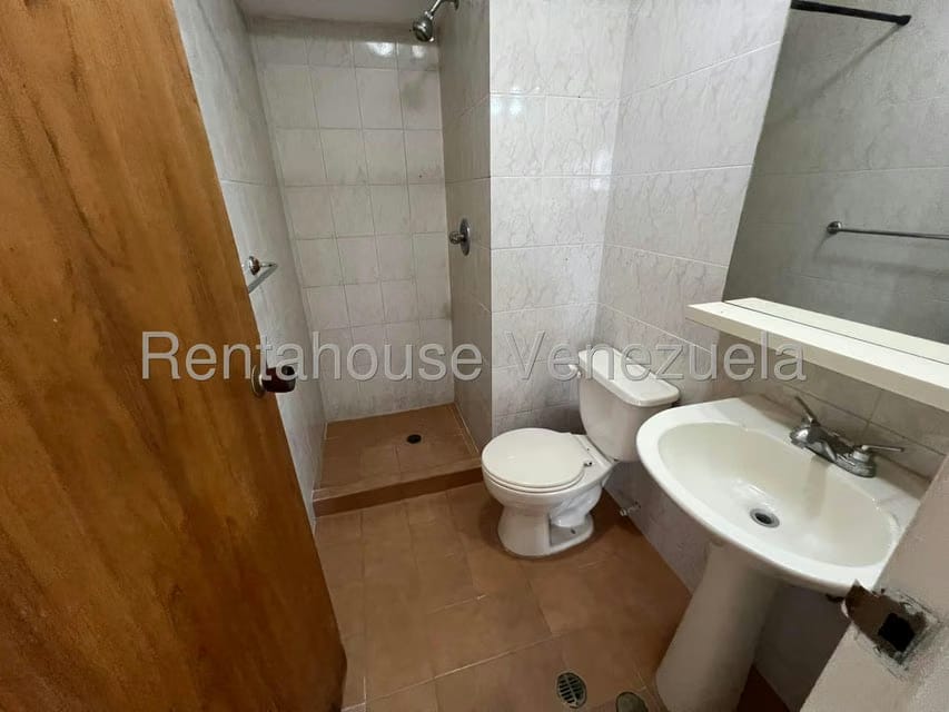 Apartamento (1 Nivel) en Alquiler en Manzanares, Distrito Metropolitano - 10