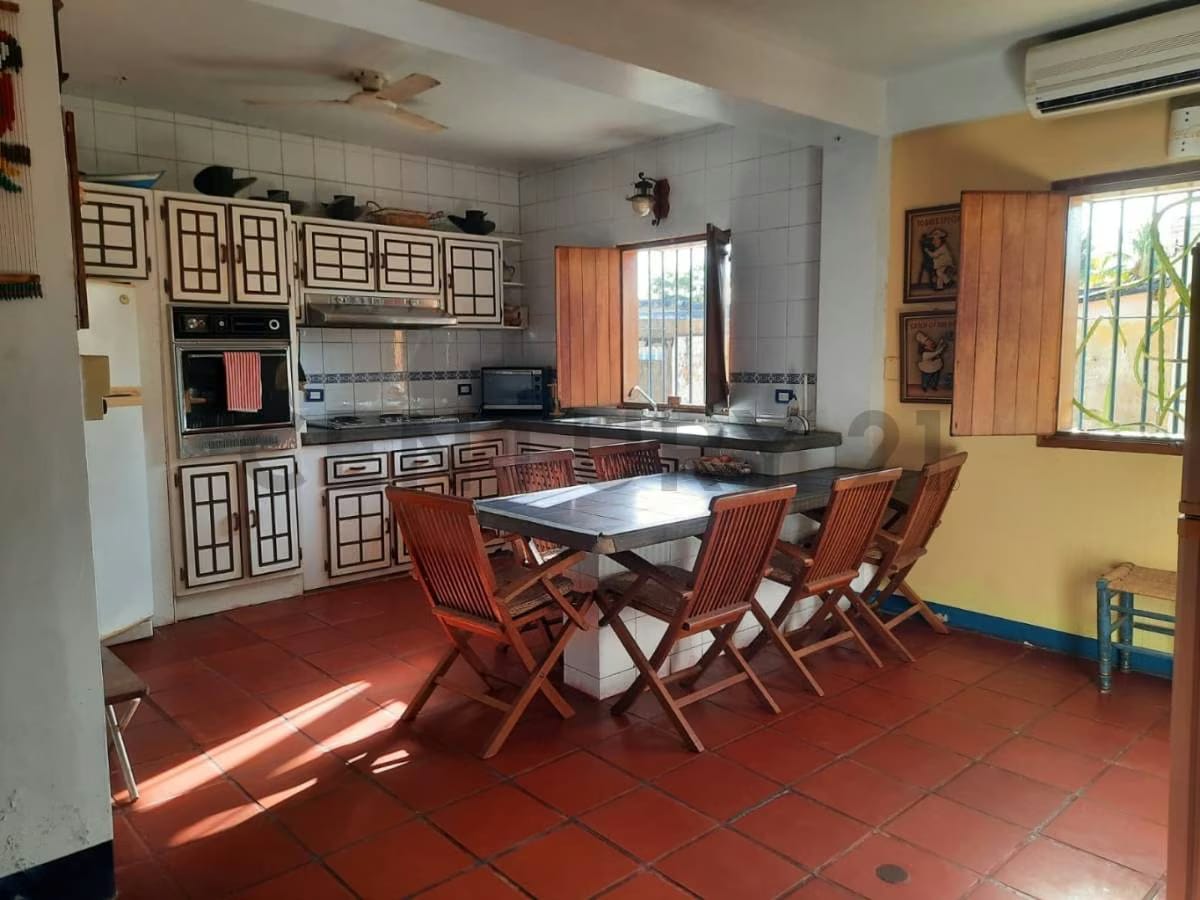 VENTA DE CASA POSADA EQUIPADA EN CHICHIRIVICHE - 2