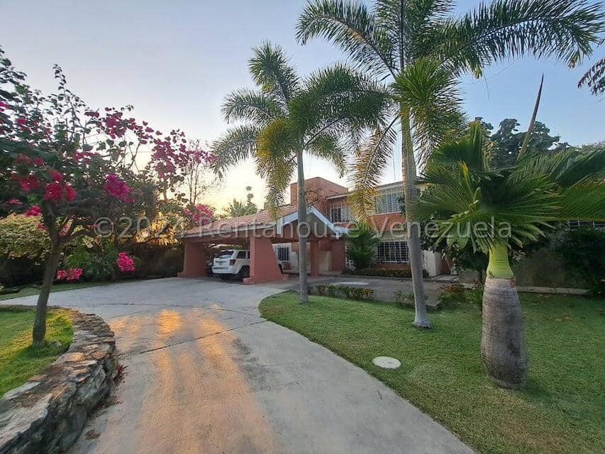 Casa (Duplex) en Venta en Las Mercedes, Carabobo
