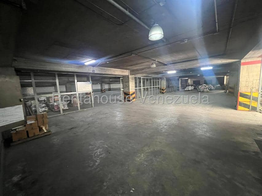 Comercial (Galpon - Deposito) en Alquiler en El Tambor, Miranda