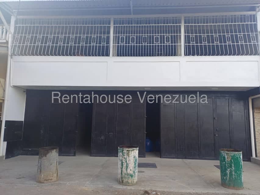 Comercial (Local Comercial) en Alquiler en Ruiz Pineda, Miranda