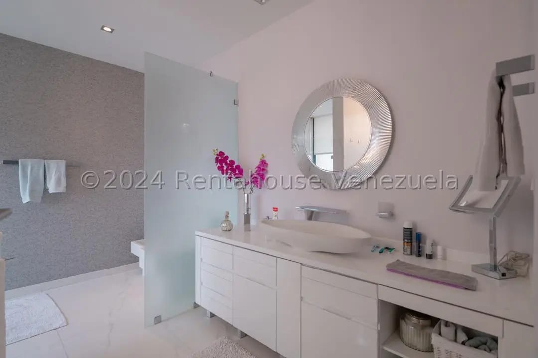 Exclusivo Apartamento Tipo PH en Venta Colinas de Valle Arriba, Caracas - 19