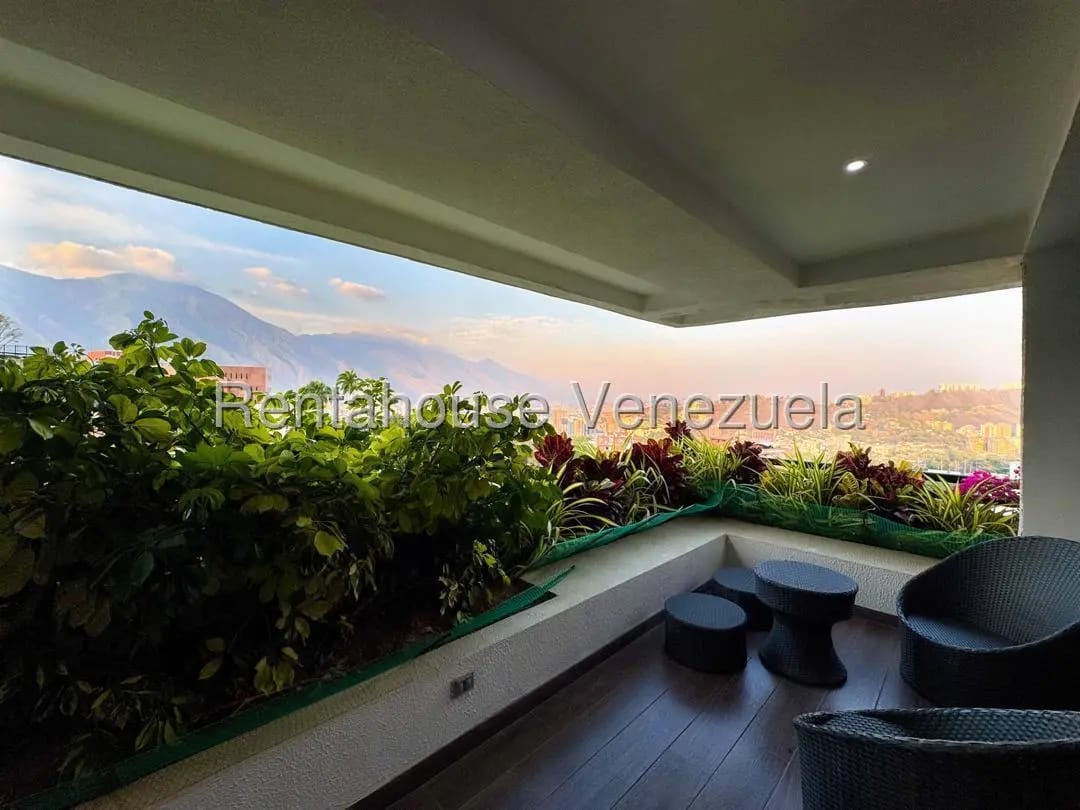 Exclusivo Apartamento Tipo PH en Venta Colinas de Valle Arriba, Caracas - 20