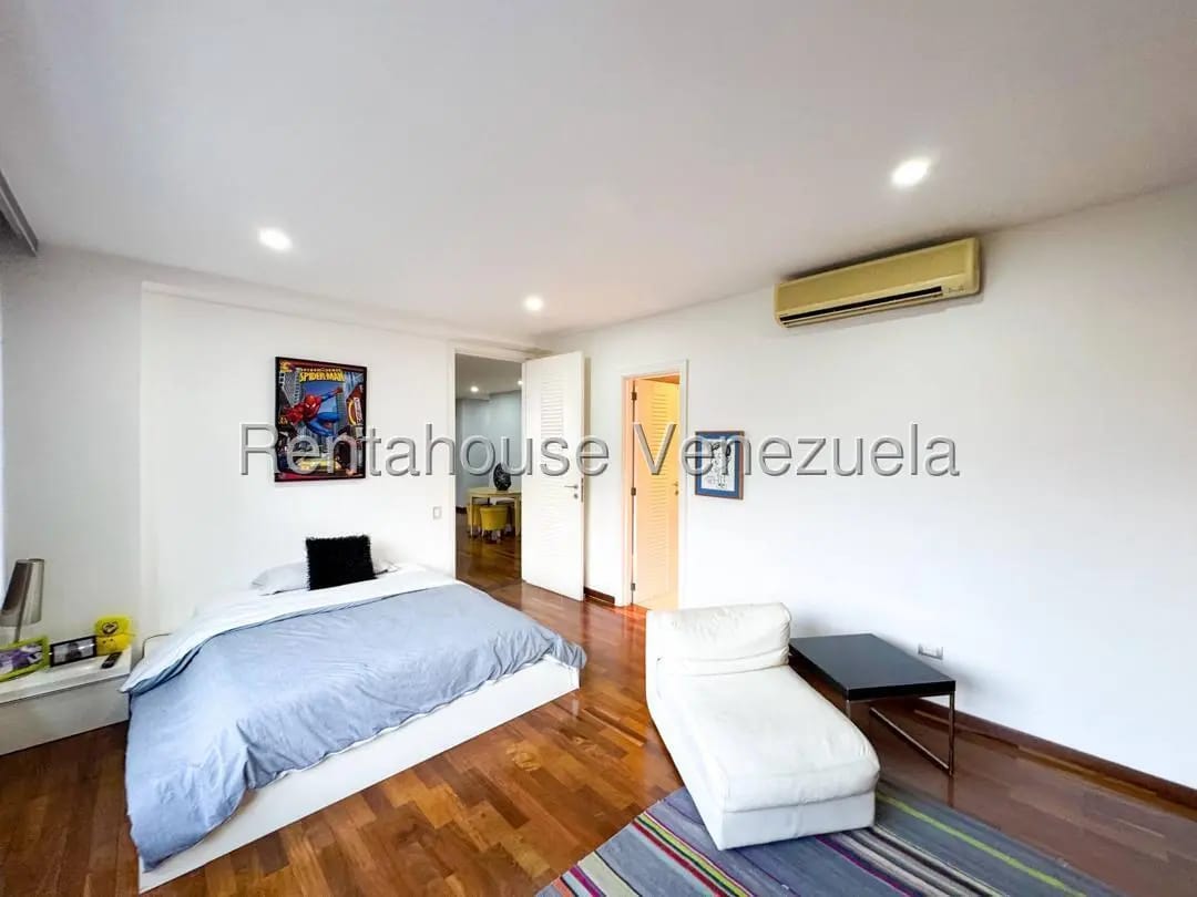 Exclusivo Apartamento Tipo PH en Venta Colinas de Valle Arriba, Caracas - 21