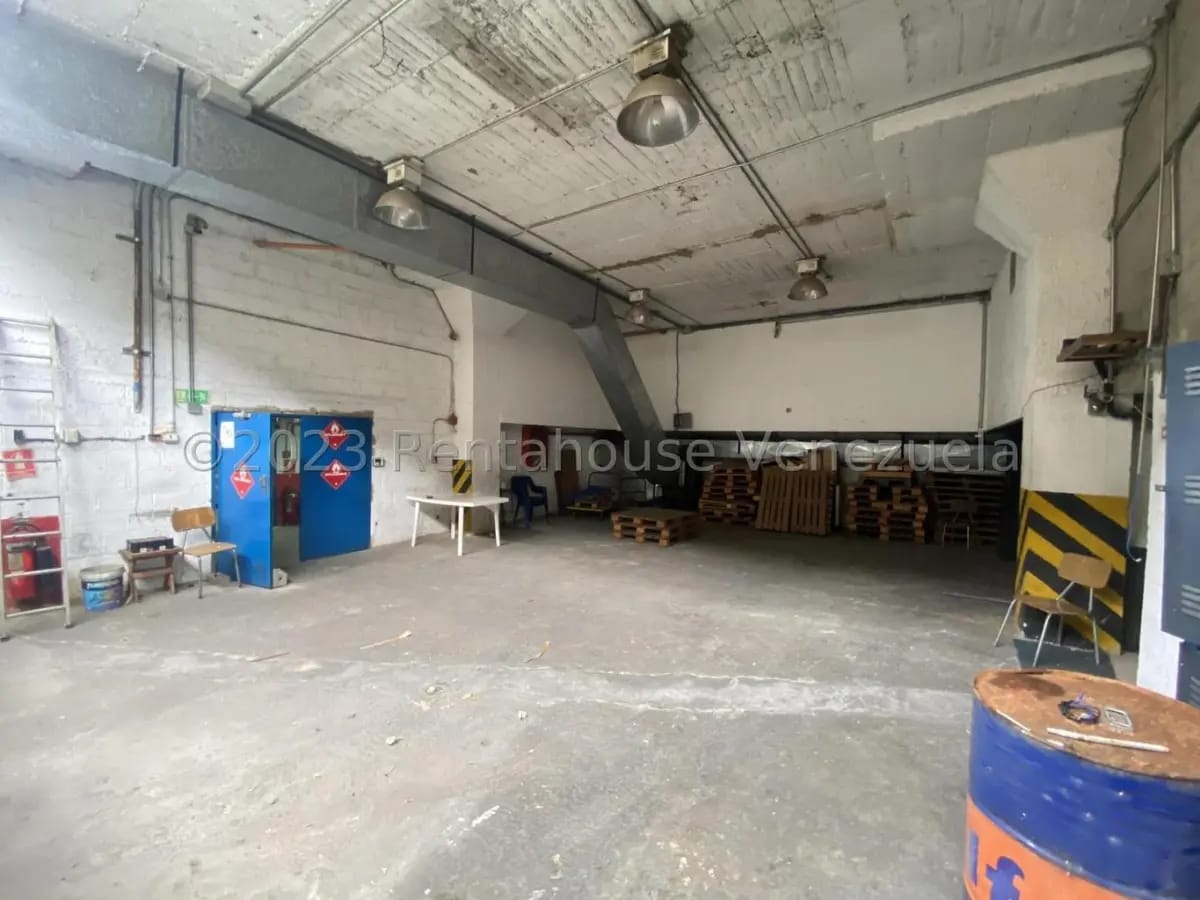 Excelente Edificio Industrial/comercial en Venta Boleita Norte, Caracas - 17