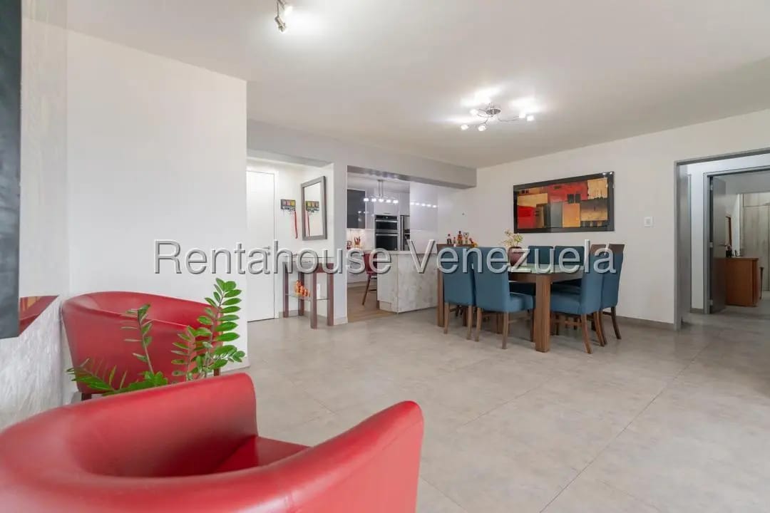 Cómodo y Acogedor Apartamento En Venta Los Chaguaramos, Caracas. Conjunto Residencial Reciente Data - 2