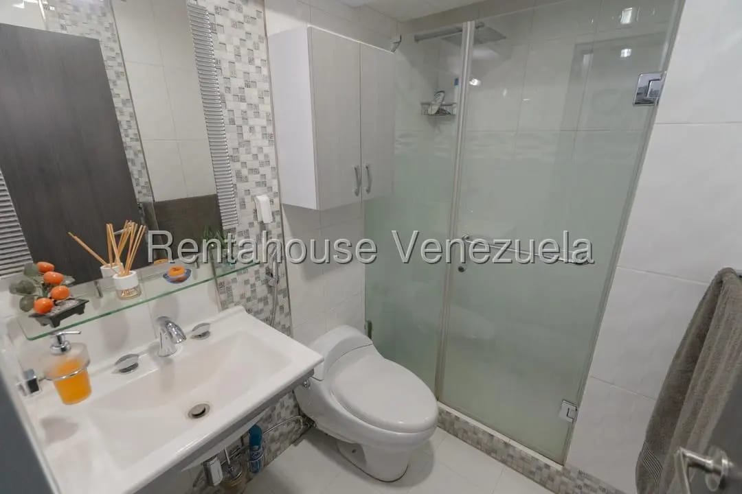 Cómodo y Acogedor Apartamento En Venta Los Chaguaramos, Caracas. Conjunto Residencial Reciente Data - 12
