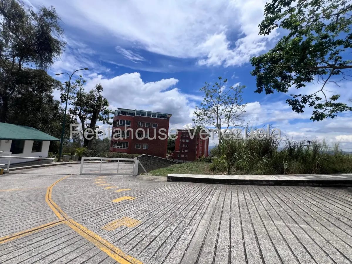 Amplio y A Estrenar Apartamento Dúplex En Venta Llano Alto, Carrizal Altos MIrandinos - 18