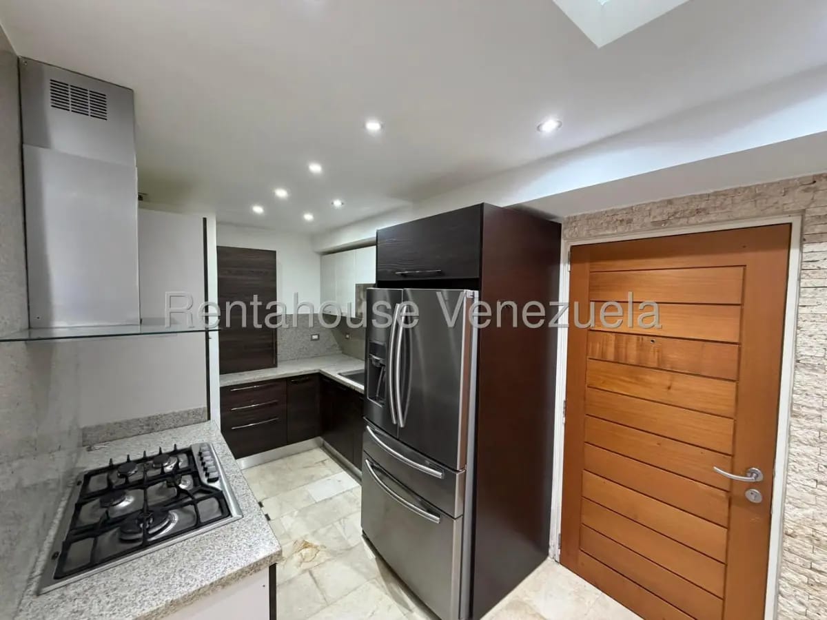 Bello y Cómodo Apartamento En Venta Santa Mónica Caracas - 3
