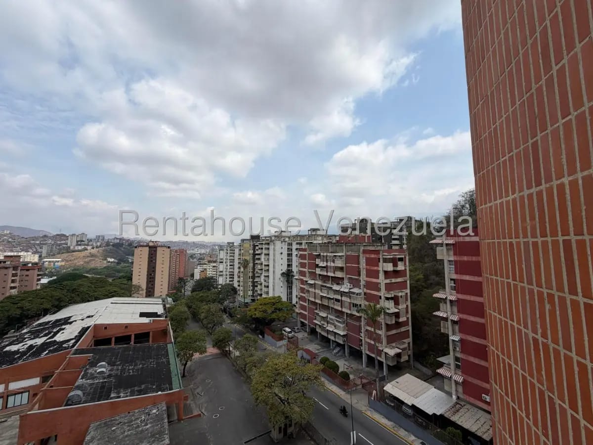 Bello y Cómodo Apartamento En Venta Santa Mónica Caracas - 5