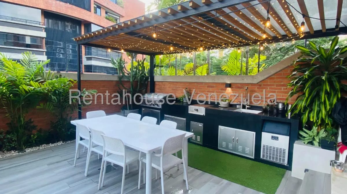 Bellisímo Apartamento Dúplex Remodelado En Venta Caracas - 3