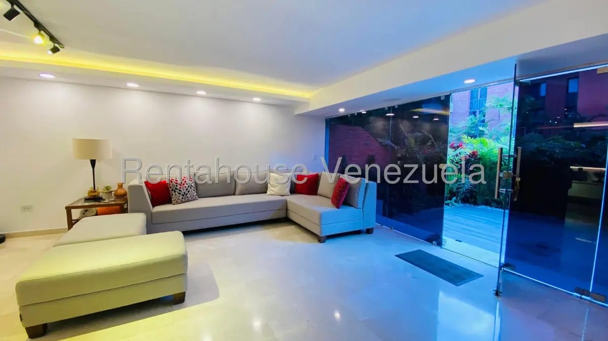 Bellisímo Apartamento Dúplex Remodelado En Venta Caracas - 6